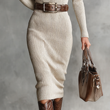 Éloïse - Robe Midi en Tricot à Col V Slim Fit