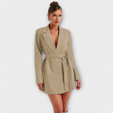 Adèle - Robe blazer avec décolleté en V