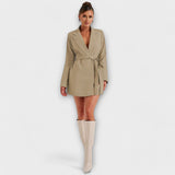Adèle - Robe blazer avec décolleté en V