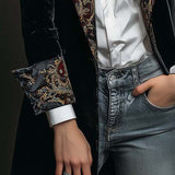 Léontine - Blazer Noir Baroque Imprimé Ajusté