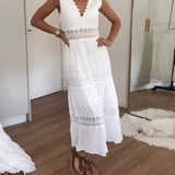 Kim - Robe en Dentelle avec Décolleté en V