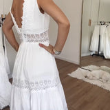 Kim - Robe en Dentelle avec Décolleté en V