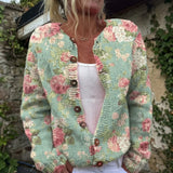 Irène - Cardigan à imprimé de roses sur fond sauge et boutons
