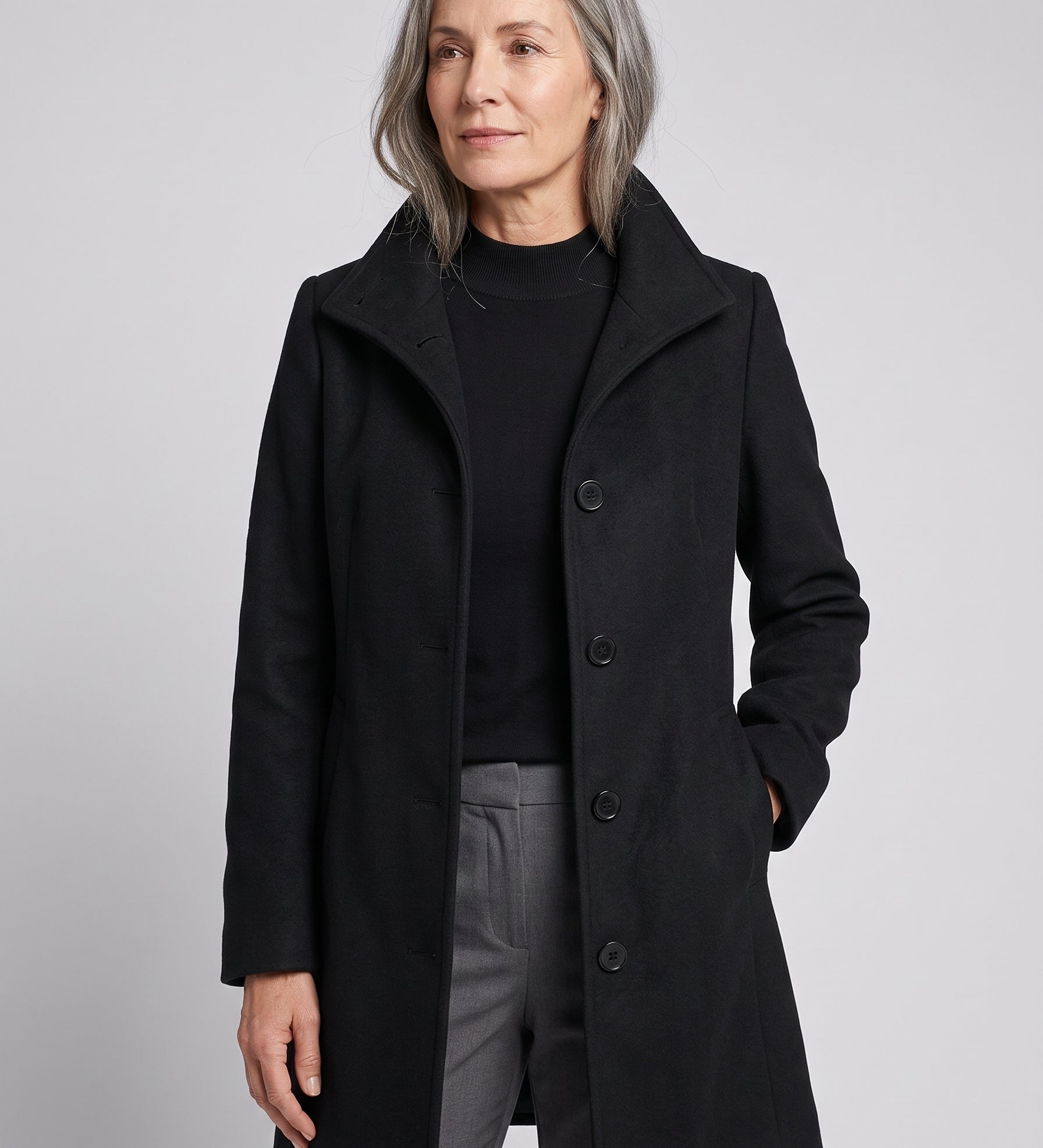 Helena – Manteau d’hiver long femme, col montant et boutonnage classique