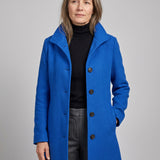 Helena – Manteau d’hiver long femme, col montant et boutonnage classique