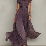 Flavie - Robe longue violette avec décolleté